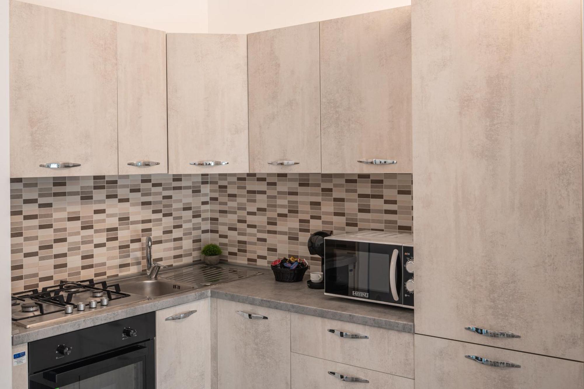 Icaro Residence Apartments With A Beautiful Pool SantʼAgata di Militello Εξωτερικό φωτογραφία