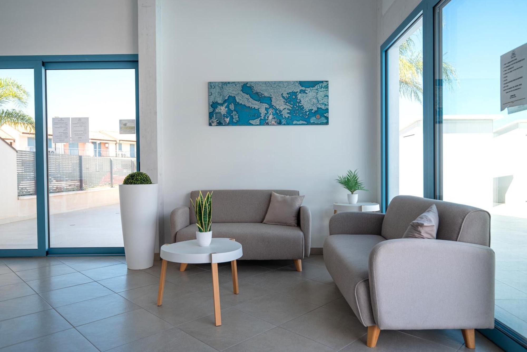 Icaro Residence Apartments With A Beautiful Pool SantʼAgata di Militello Εξωτερικό φωτογραφία