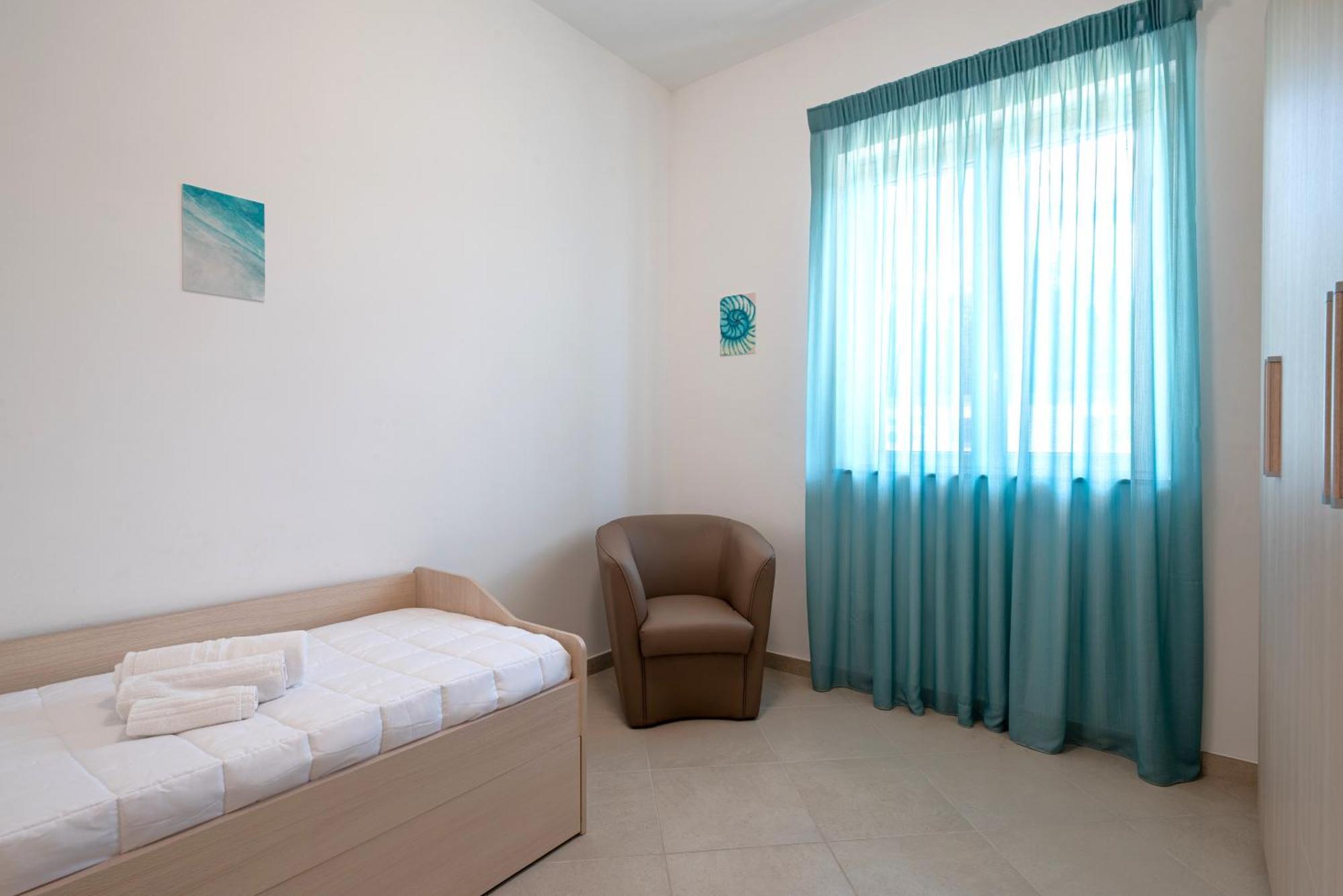 Icaro Residence Apartments With A Beautiful Pool SantʼAgata di Militello Εξωτερικό φωτογραφία